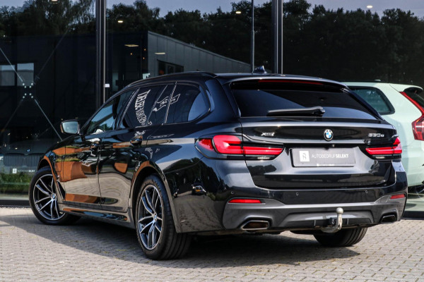 BMW 5 Serie Touring 530e xDrive M-SPORT - PANO - TREKHAAK - HARMAN - SOFTCLOSE