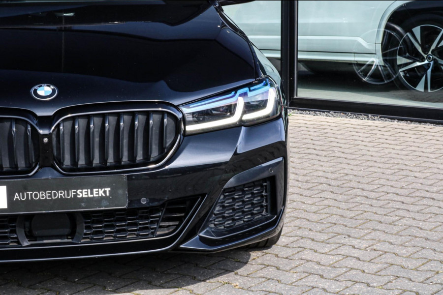BMW 5 Serie Touring 530e xDrive M-SPORT - PANO - TREKHAAK - HARMAN - SOFTCLOSE