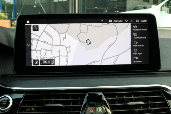 BMW 5 Serie Touring 530e xDrive M-SPORT - PANO - TREKHAAK - HARMAN - SOFTCLOSE
