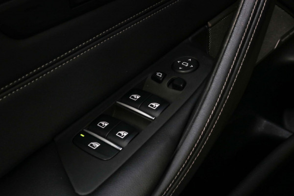 BMW 5 Serie Touring 530e xDrive M-SPORT - PANO - TREKHAAK - HARMAN - SOFTCLOSE