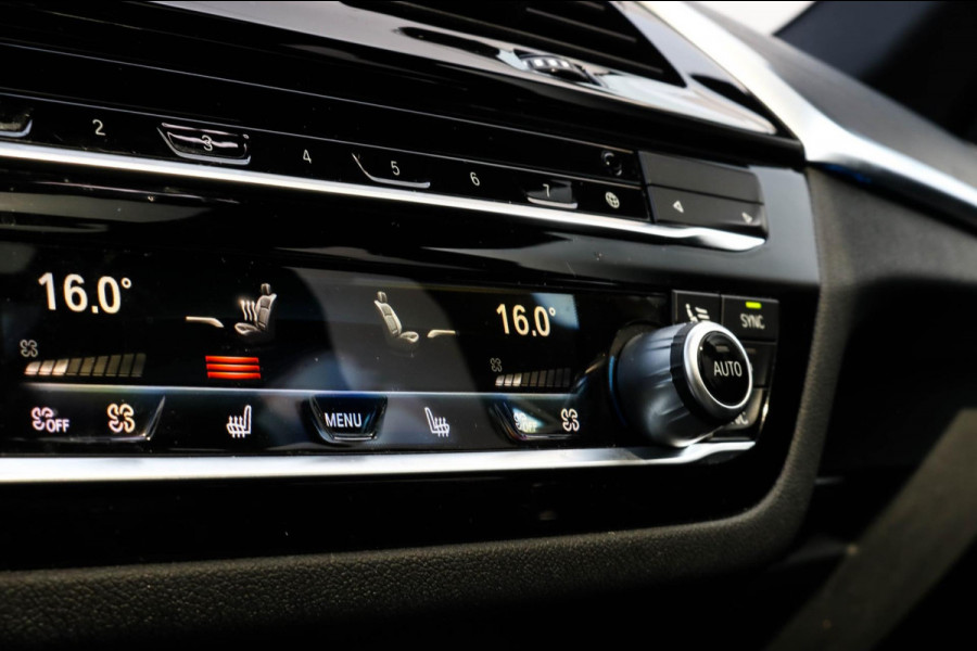 BMW 5 Serie Touring 530e xDrive M-SPORT - PANO - TREKHAAK - HARMAN - SOFTCLOSE