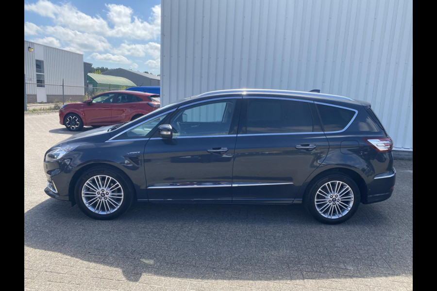Ford S-Max 2.5 FHEV 7p Vignale 190pk | Full LED | Sony Navigatie | 7 persoons | Winterpack | Trekhaak | Massage Stoelen | Adaptieve Cruise Controle |