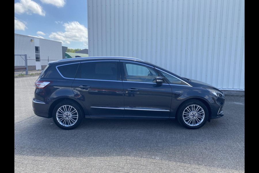 Ford S-Max 2.5 FHEV 7p Vignale 190pk | Full LED | Sony Navigatie | 7 persoons | Winterpack | Trekhaak | Massage Stoelen | Adaptieve Cruise Controle |