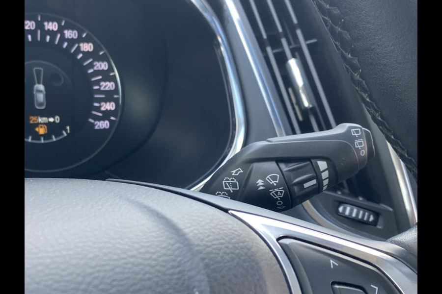 Ford S-Max 2.5 FHEV 7p Vignale 190pk | Full LED | Sony Navigatie | 7 persoons | Winterpack | Trekhaak | Massage Stoelen | Adaptieve Cruise Controle |