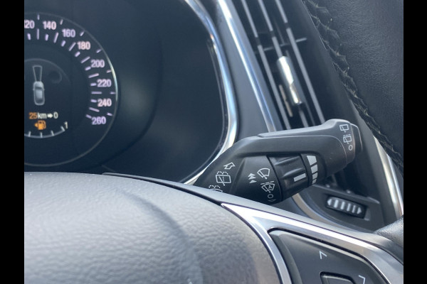 Ford S-Max 2.5 FHEV 7p Vignale 190pk | Full LED | Sony Navigatie | 7 persoons | Winterpack | Trekhaak | Massage Stoelen | Adaptieve Cruise Controle |