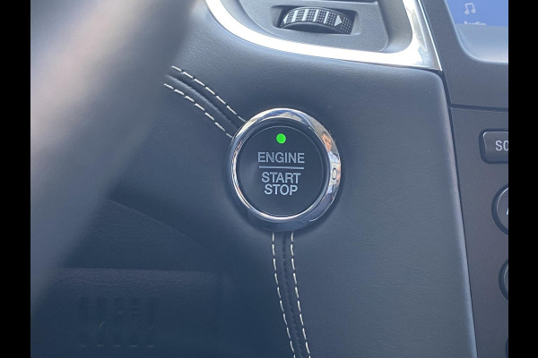 Ford S-Max 2.5 FHEV 7p Vignale 190pk | Full LED | Sony Navigatie | 7 persoons | Winterpack | Trekhaak | Massage Stoelen | Adaptieve Cruise Controle |