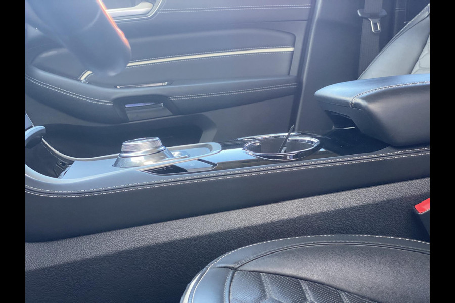 Ford S-Max 2.5 FHEV 7p Vignale 190pk | Full LED | Sony Navigatie | 7 persoons | Winterpack | Trekhaak | Massage Stoelen | Adaptieve Cruise Controle |