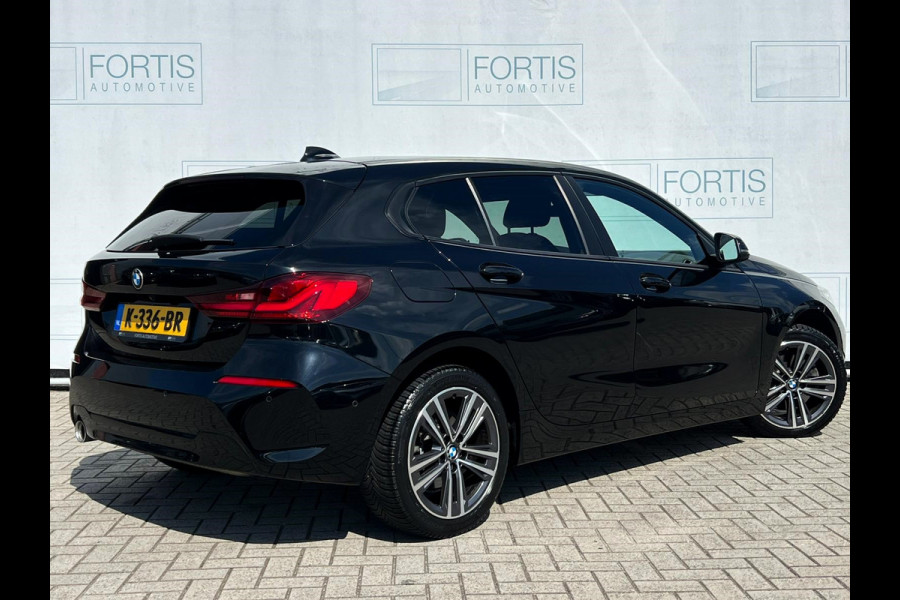 BMW 1-serie 118i Executive Edition NL AUTO | CAMERA | CARPLAY | KEYLESS | DEALER ONDERH |