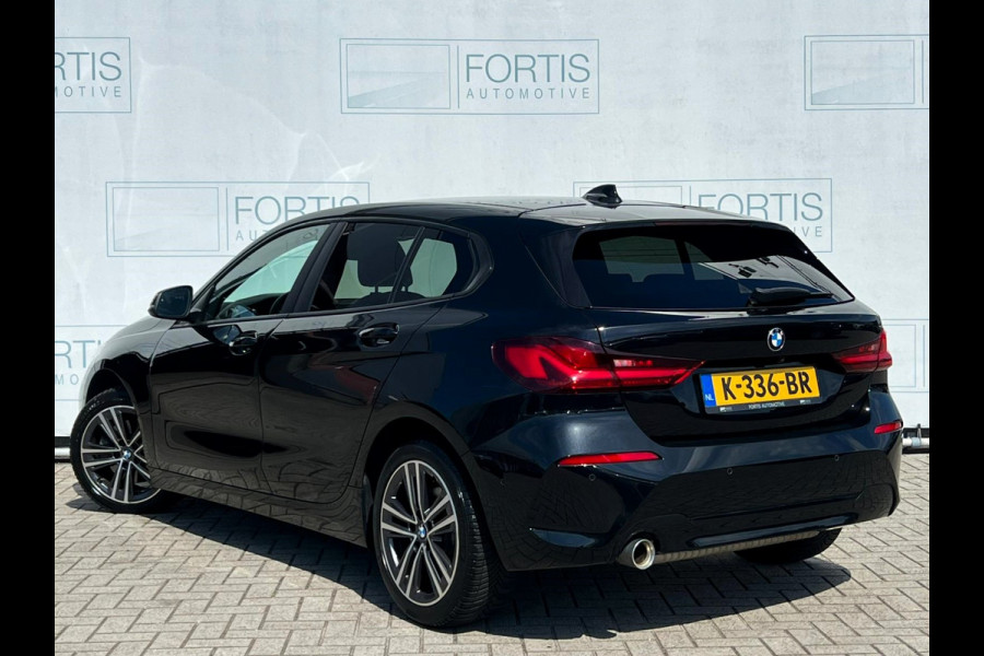 BMW 1-serie 118i Executive Edition NL AUTO | CAMERA | CARPLAY | KEYLESS | DEALER ONDERH |