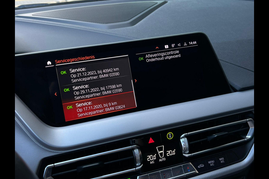 BMW 1-serie 118i Executive Edition NL AUTO | CAMERA | CARPLAY | KEYLESS | DEALER ONDERH |