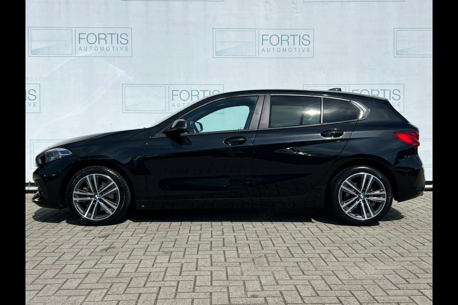 BMW 1-serie 118i Executive Edition NL AUTO | CAMERA | CARPLAY | KEYLESS | DEALER ONDERH |
