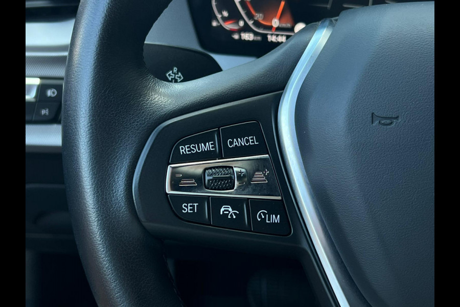 BMW 1-serie 118i Executive Edition NL AUTO | CAMERA | CARPLAY | KEYLESS | DEALER ONDERH |