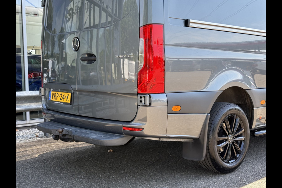 Mercedes-Benz Sprinter 319 3.0 CDI L2H2 ZB Edition | 18'' Sportvelgen | Sidebars | Trekhaak | Carplay | Camera