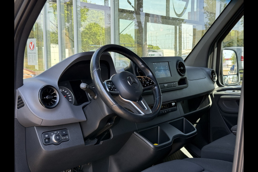 Mercedes-Benz Sprinter 319 3.0 CDI L2H2 ZB Edition | 18'' Sportvelgen | Sidebars | Trekhaak | Carplay | Camera