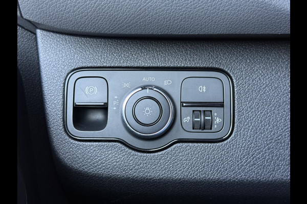 Mercedes-Benz Sprinter 319 3.0 CDI L2H2 ZB Edition | 18'' Sportvelgen | Sidebars | Trekhaak | Carplay | Camera