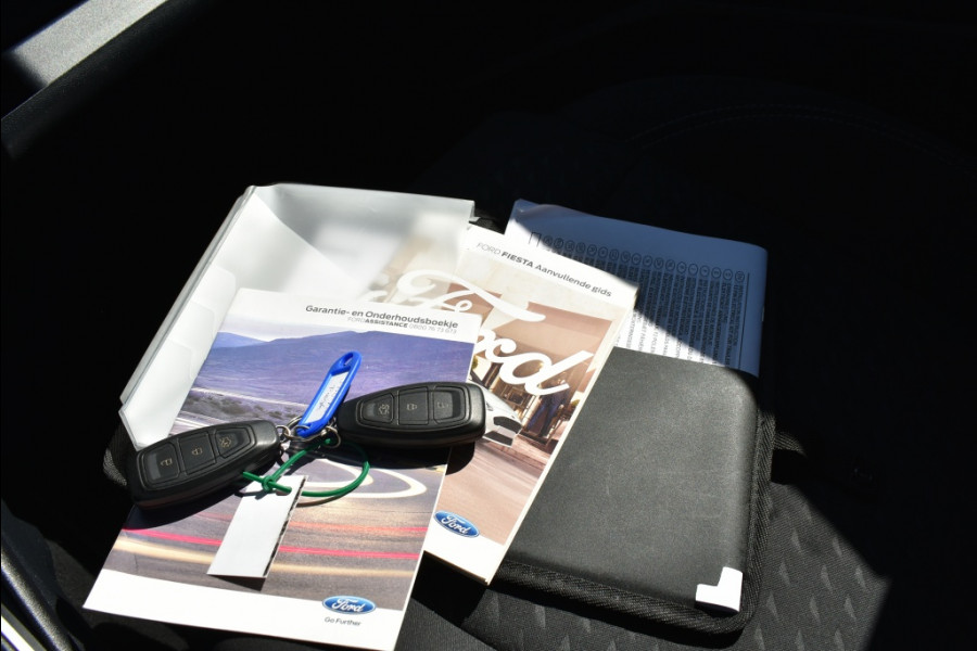 Ford Fiesta 1.0 EcoB. Titanium X Trekhaak Driver assistance - winter PACK,