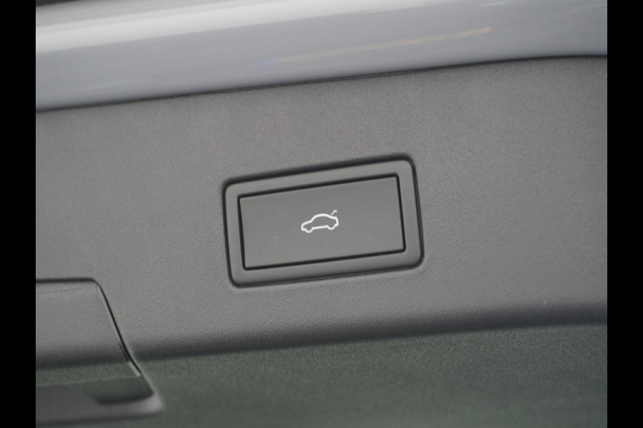 Volkswagen ID.5 Pro Performance 77 kWh Warmtepomp | Comfortplus pakket | Design plus pakket | Infotainmentplus pakket | Style plus pakket | Sportplus pakket | RIJ ASSIST. PAKKET | ERGONOMISCHE STOELEN | TREKHAAK