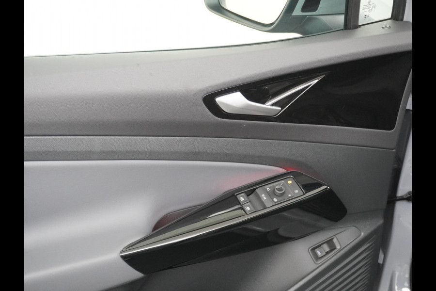 Volkswagen ID.5 Pro Performance 77 kWh Warmtepomp | Comfortplus pakket | Design plus pakket | Infotainmentplus pakket | Style plus pakket | Sportplus pakket | RIJ ASSIST. PAKKET | ERGONOMISCHE STOELEN | TREKHAAK