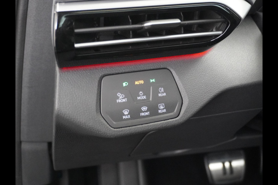 Volkswagen ID.5 Pro Performance 77 kWh Warmtepomp | Comfortplus pakket | Design plus pakket | Infotainmentplus pakket | Style plus pakket | Sportplus pakket | RIJ ASSIST. PAKKET | ERGONOMISCHE STOELEN | TREKHAAK