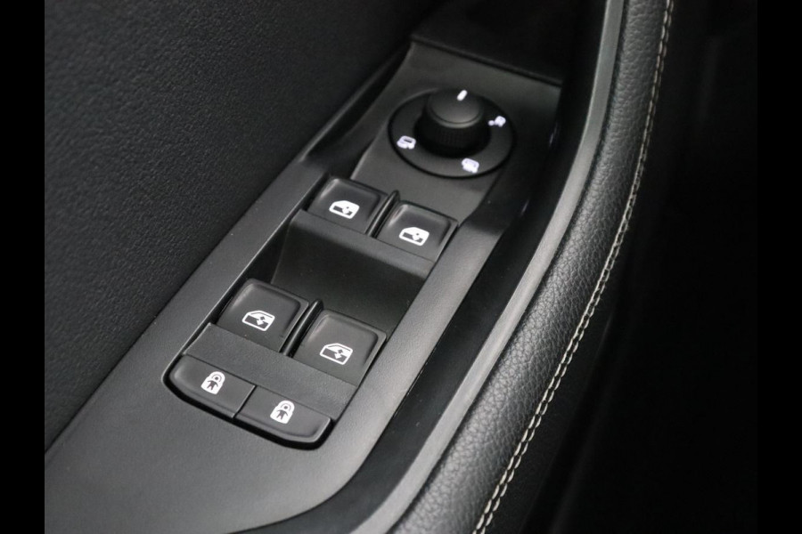 Škoda Superb 1.4 TSI iV Business Edition Plus | Stoelverwarming | Adaptive cruise | Virtual Cockpit | Camera | Carplay | Navigatie | Full LED | PHEV | Plug In