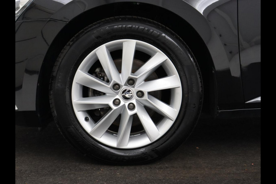 Škoda Superb 1.4 TSI iV Business Edition Plus | Stoelverwarming | Adaptive cruise | Virtual Cockpit | Camera | Carplay | Navigatie | Full LED | PHEV | Plug In