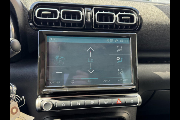 Citroën C3 Aircross 1.2 PureTech SHINE Pack - 24.000 KM - Apple CarPlay/Navigatie I Airco I LED I PDC I Sport velgen I Dealer ond