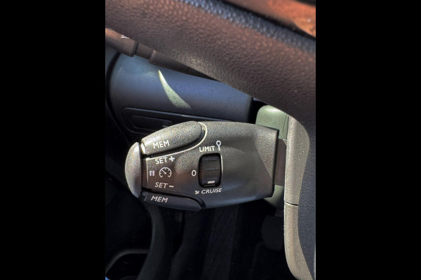 Citroën C3 Aircross 1.2 PureTech SHINE Pack - 24.000 KM - Apple CarPlay/Navigatie I Airco I LED I PDC I Sport velgen I Dealer ond