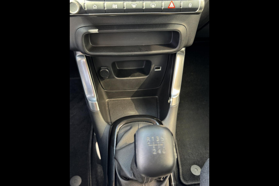 Citroën C3 Aircross 1.2 PureTech SHINE Pack - 24.000 KM - Apple CarPlay/Navigatie I Airco I LED I PDC I Sport velgen I Dealer ond