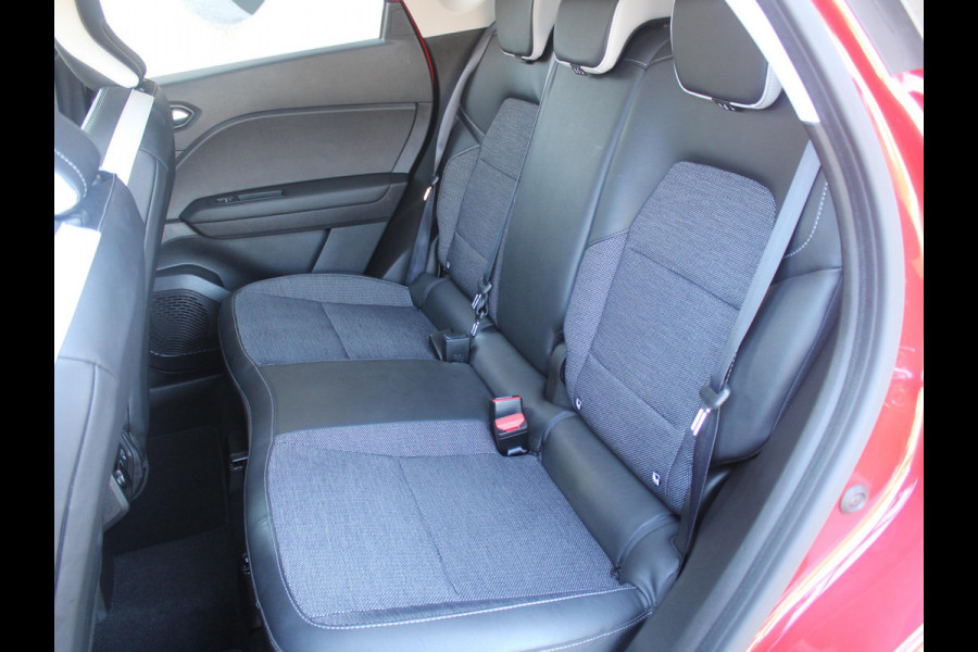 Renault Captur 1.6 E-Tech Plug-in Hybrid 160 Intens | NAVIGATIE | ACHTERUITRIJCAMERA |