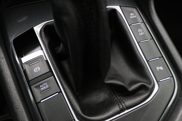 Volkswagen Tiguan 1.4 TSI Comfortline Business R-Line