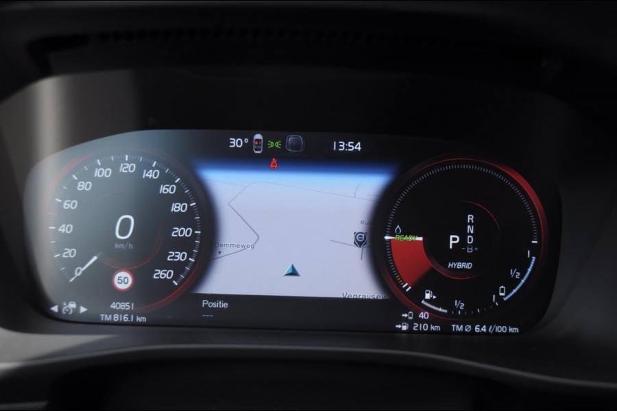 Volvo XC40 1.5 T4 Recharge Inscription / Adaptieve cruise control / BLIS / Lederen Bekleding / Elektrische stoel met geheugen / Parkeersenoren met camera / Elektrische achterklep / Apple carplay