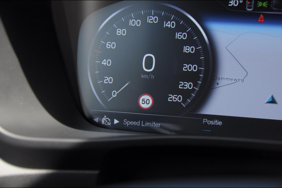 Volvo XC40 1.5 T4 Recharge Inscription / Adaptieve cruise control / BLIS / Lederen Bekleding / Elektrische stoel met geheugen / Parkeersenoren met camera / Elektrische achterklep / Apple carplay