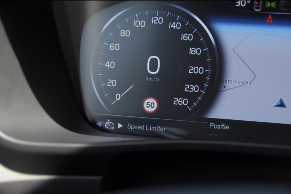 Volvo XC40 1.5 T4 Recharge Inscription / Adaptieve cruise control / BLIS / Lederen Bekleding / Elektrische stoel met geheugen / Parkeersenoren met camera / Elektrische achterklep / Apple carplay