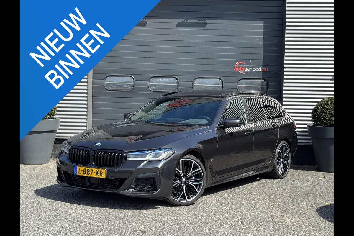 BMW 5 Serie Touring 540d xDrive High Executive M-Sport | Panoramadak | Camera | Head-Up Display | 20 Inch Lichtmetalen Velgen |