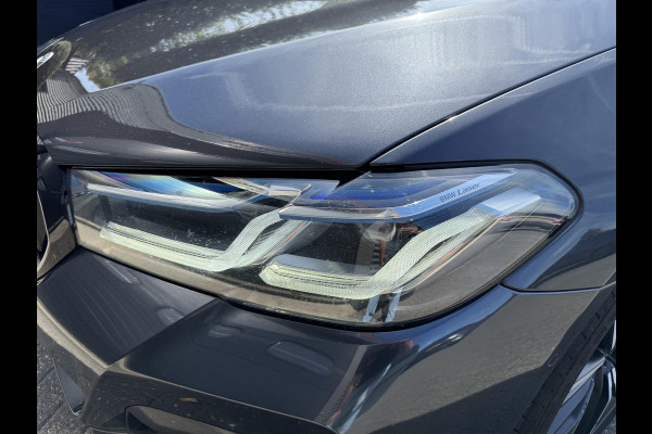 BMW 5 Serie Touring 540d xDrive High Executive M-Sport | Panoramadak | Camera | Head-Up Display | 20 Inch Lichtmetalen Velgen |