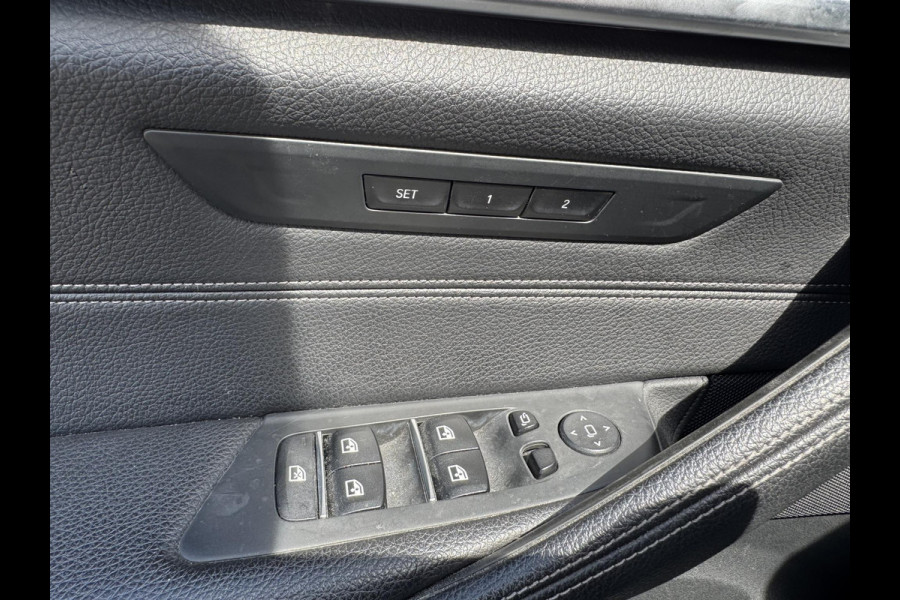 BMW 5 Serie Touring 540d xDrive High Executive M-Sport | Panoramadak | Camera | Head-Up Display | 20 Inch Lichtmetalen Velgen |