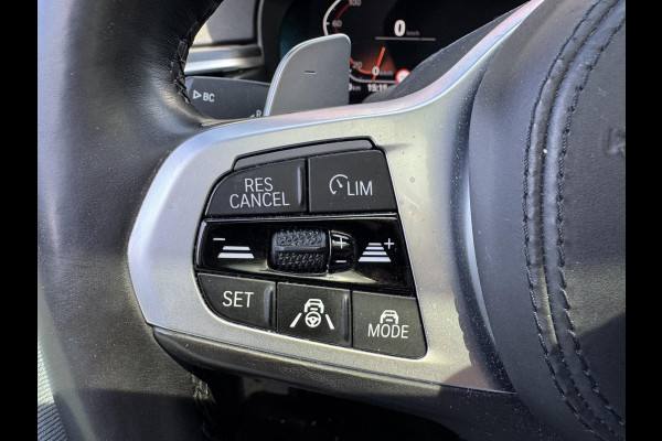 BMW 5 Serie Touring 540d xDrive High Executive M-Sport | Panoramadak | Camera | Head-Up Display | 20 Inch Lichtmetalen Velgen |
