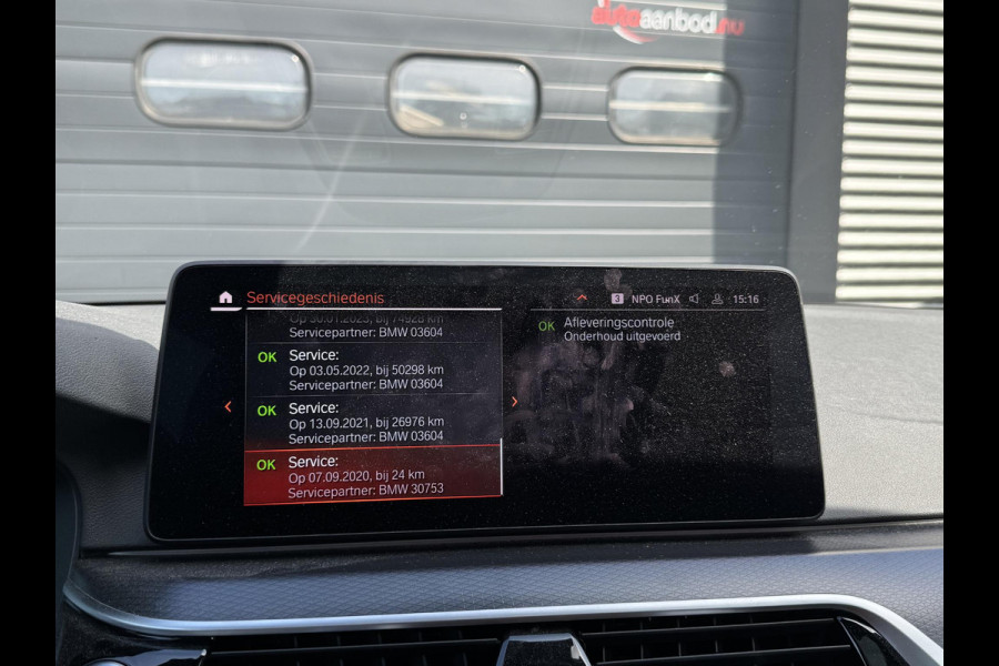 BMW 5 Serie Touring 540d xDrive High Executive M-Sport | Panoramadak | Camera | Head-Up Display | 20 Inch Lichtmetalen Velgen |
