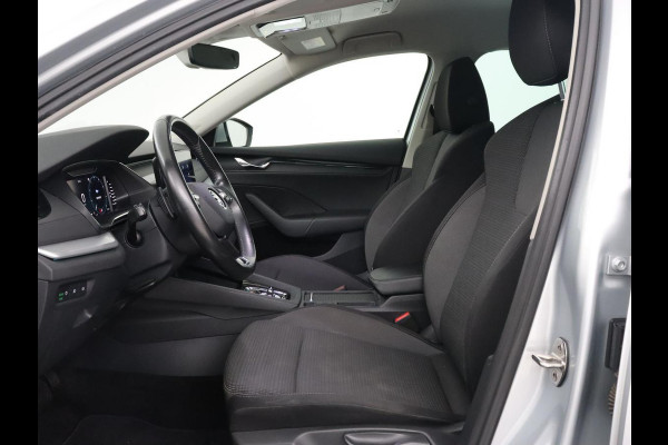 Škoda Octavia 1.4 TSI iV Business Edition | Camera | Sfeerverlichting | Carplay | Navigatie | Digital Cockpit | Full LED | Cruise control | DAB | Climate control | PHEV | Plug In
