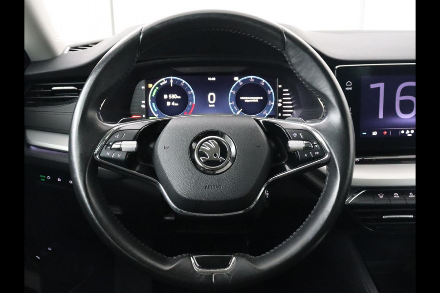 Škoda Octavia 1.4 TSI iV Business Edition | Camera | Sfeerverlichting | Carplay | Navigatie | Digital Cockpit | Full LED | Cruise control | DAB | Climate control | PHEV | Plug In