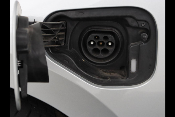 Škoda Octavia 1.4 TSI iV Business Edition | Camera | Sfeerverlichting | Carplay | Navigatie | Digital Cockpit | Full LED | Cruise control | DAB | Climate control | PHEV | Plug In