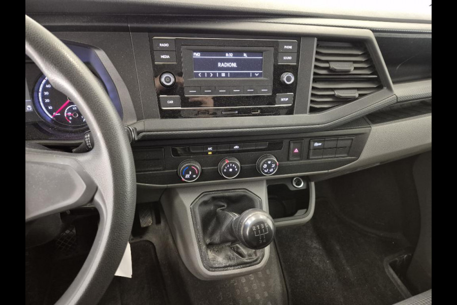 Volkswagen Transporter 2.0 TDI L2H1 28