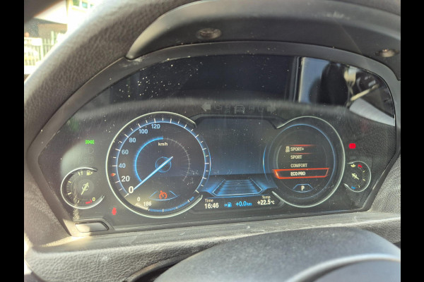 BMW 3 Serie Touring M Sport Dig.Teller Apple CarPlay Panorama LED Leder NAP Navi Pro GR Dealer onderhouden