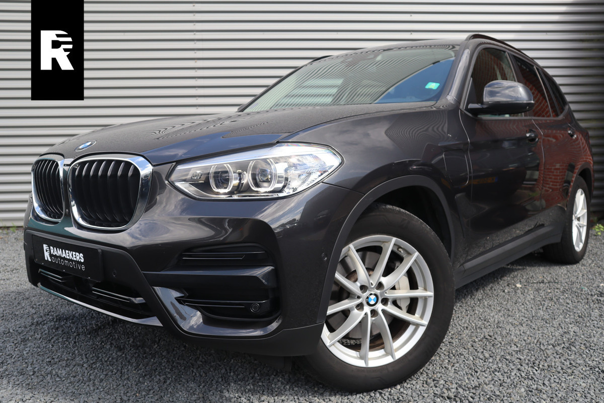 BMW X3 xDrive30e eDrive Edition Trekhaak / 360 camera / Head-up / Adaptieve cruise /