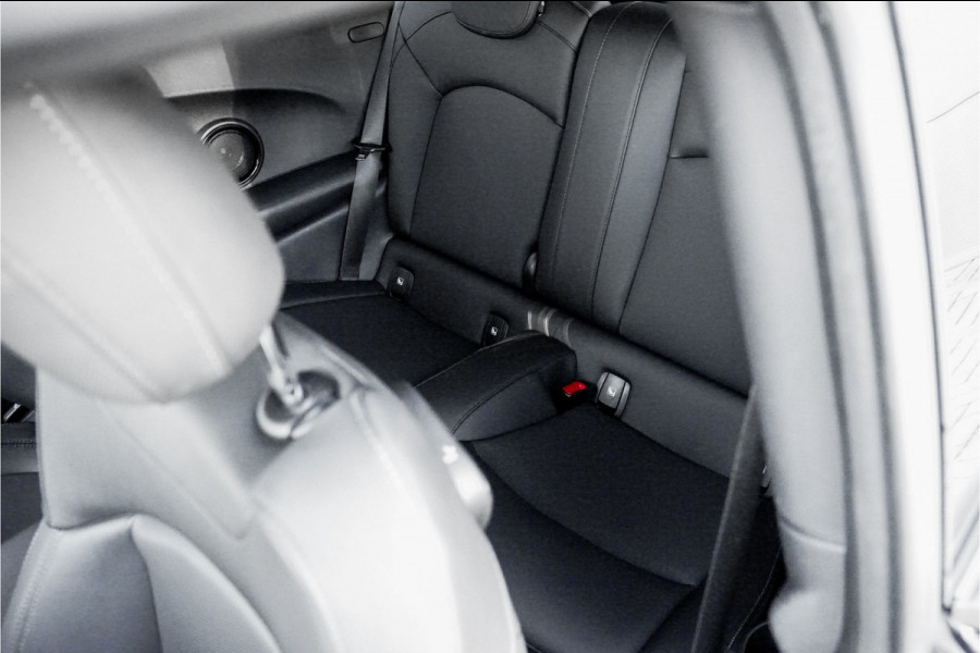 MINI Mini Electric Classic 33 kWh Black Edition Leder Sportstoelen PDC BTW