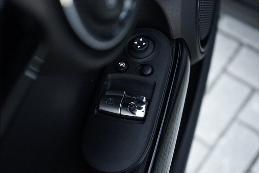MINI Mini Electric Classic 33 kWh Black Edition Leder Sportstoelen PDC BTW