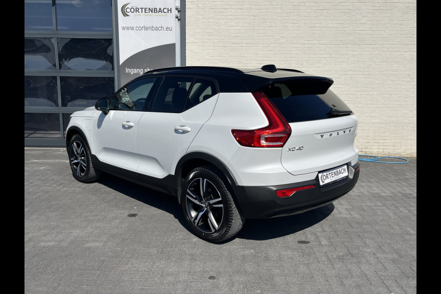Volvo XC40 1.5 T5 Recharge R-Design Expression | Apple Carplay | Zwenkbare trekhaak | Adaptieve cruise |