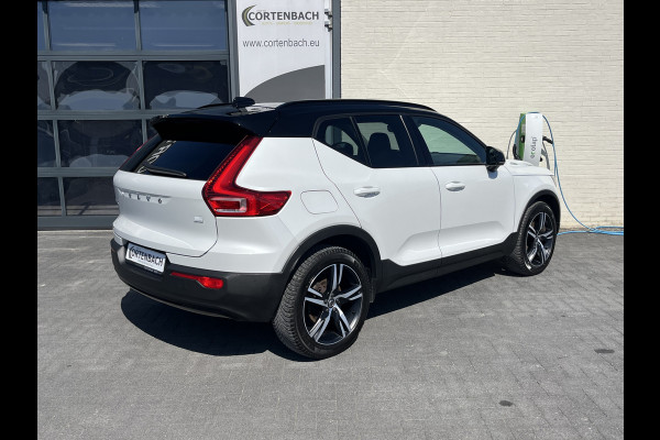 Volvo XC40 1.5 T5 Recharge R-Design Expression | Apple Carplay | Zwenkbare trekhaak | Adaptieve cruise |