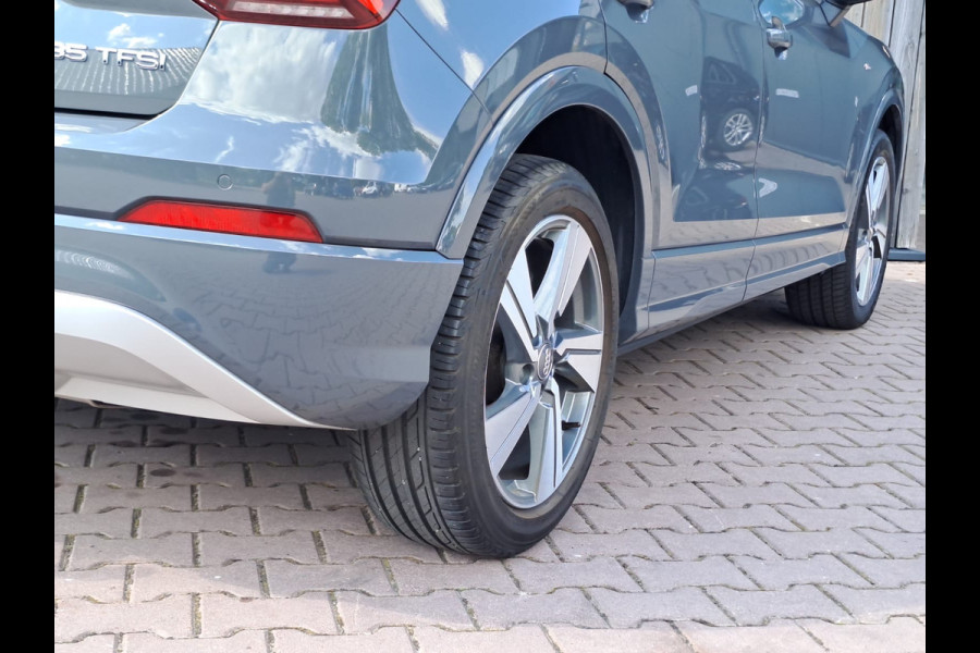 Audi Q2 35 TFSI CoD 150 PK Sport Edition #2 S-line | Navi | Trekhaak | Camera | Stoelverwarming | PDC |