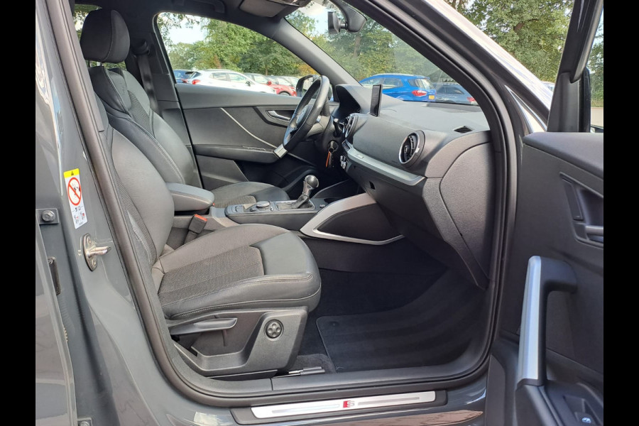 Audi Q2 35 TFSI CoD 150 PK Sport Edition #2 S-line | Navi | Trekhaak | Camera | Stoelverwarming | PDC |
